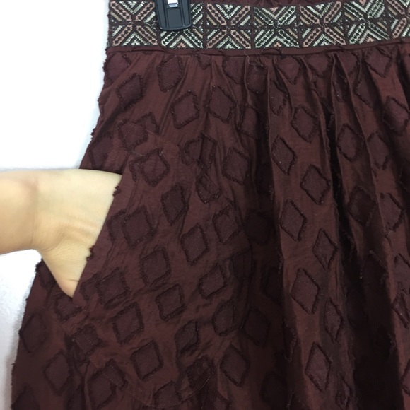 Maeve | Brown Textured Midi Skirt - Picture 4 of 8